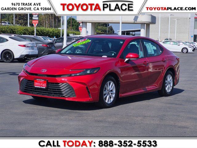 2025 Toyota Camry LE