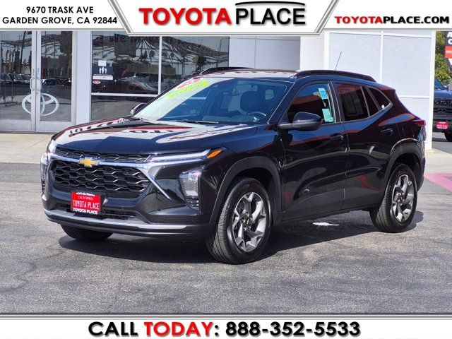 2025 Chevrolet Trax LT