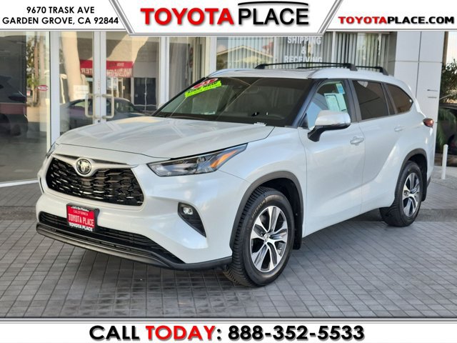 2023 Toyota Highlander XLE