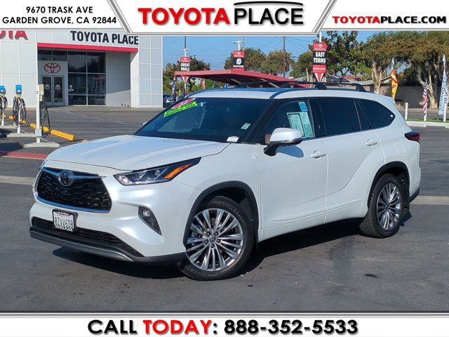 2022 Toyota Highlander Platinum
