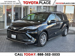 2022 Toyota Sienna XLE